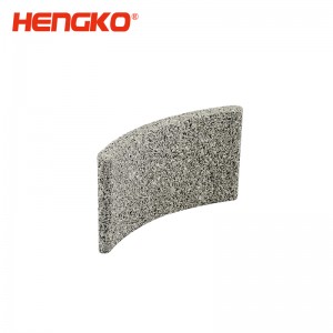 來(lái)圖定制不銹鋼濾板耐腐蝕壽命長(zhǎng)，316L不銹鋼粉末燒結(jié)濾芯